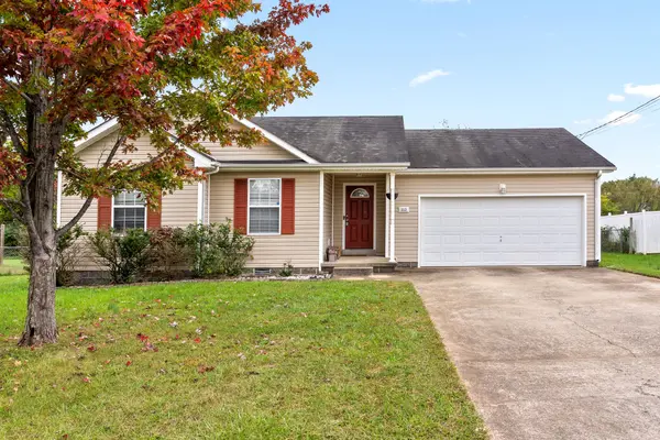 313 Congressman Dr, Clarksville, TN 37042