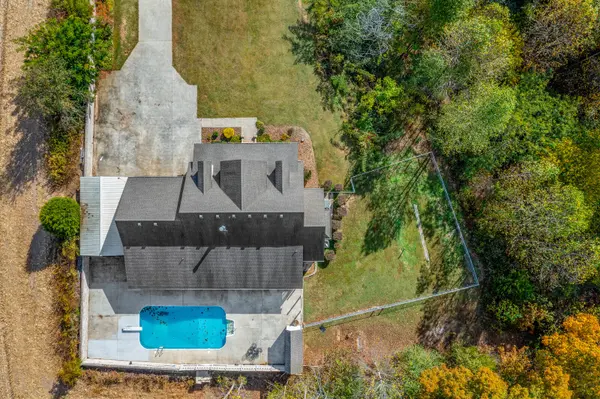 434 Alexander Rd, Estill Springs, TN 37330