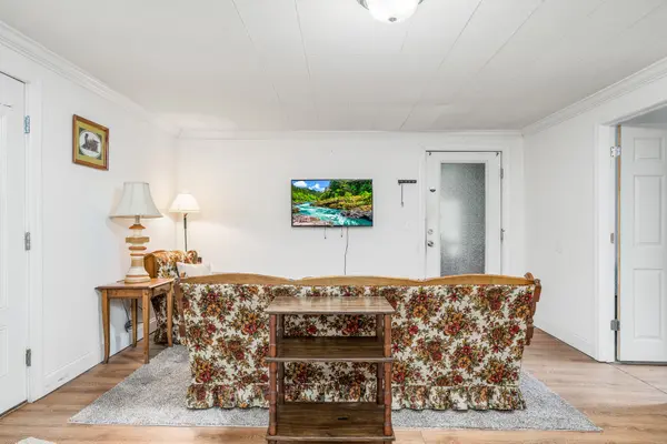 817 Junior Camp Rd, Monterey, TN 38574