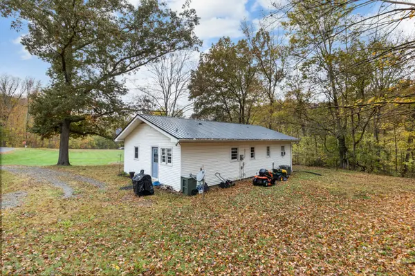 244 Apollo Dr, Bumpus Mills, TN 37028