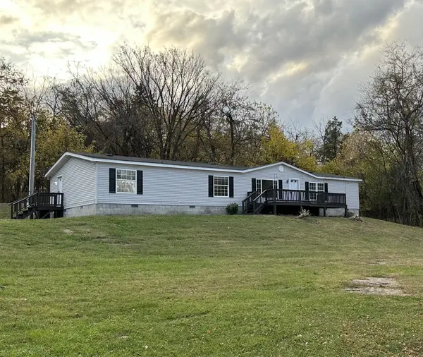 42A Vantrease Rd, Brush Creek, TN 38547