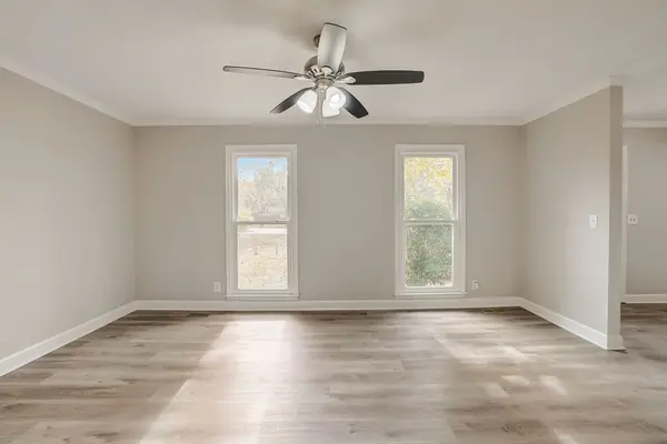 1456 Haynes Dr, Murfreesboro, TN 37129