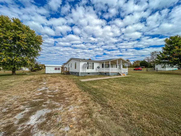 552 Rackley Rd, Goodspring, TN 38460