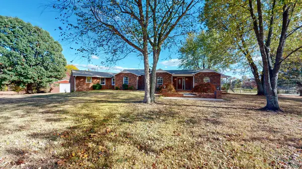 194 Old Camargo Rd, Fayetteville, TN 37334