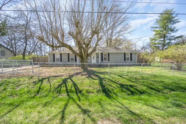 213 Hollywood Blvd, Gallatin, TN 37066