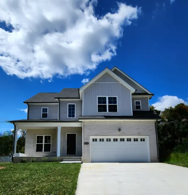 220 Sherlock Dr, Clarksville, TN 37043