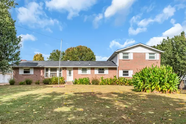 104 Edgebrook Rd, Goodlettsville, TN 37072