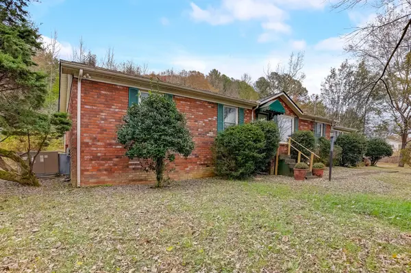 1001 Valley View Rd, Ashland City, TN 37015