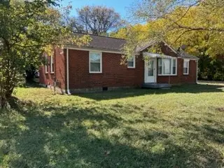 120 E Palestine Ave, Madison, TN 37115