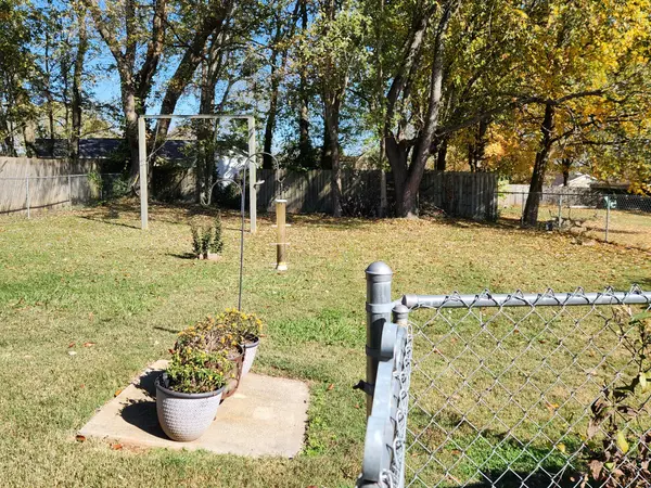 4427 Church St, Greenbrier, TN 37073