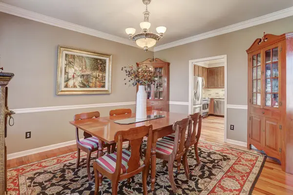 7328 River Bend Rd, Nashville, TN 37221