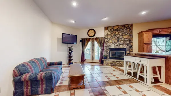 211 Emily Ln, Bell Buckle, TN 37020