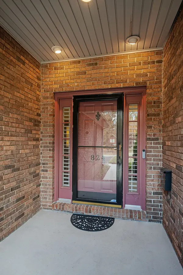 824 Fisk Rd, Cookeville, TN 38501