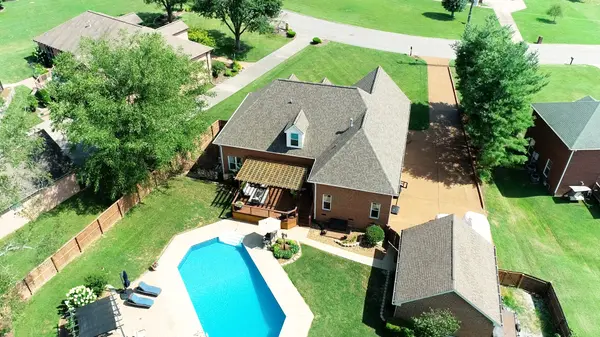 1104 Lake Rise Overlook, Gallatin, TN 37066