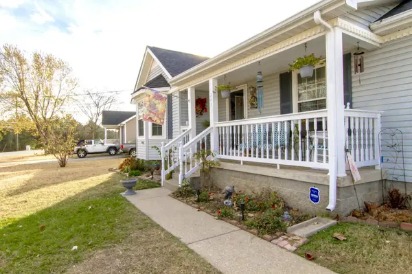 247 Fergus Rd, La Vergne, TN 37086