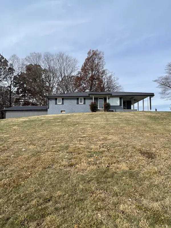 6805 Akersville Rd, Fountain Run, KY 42133