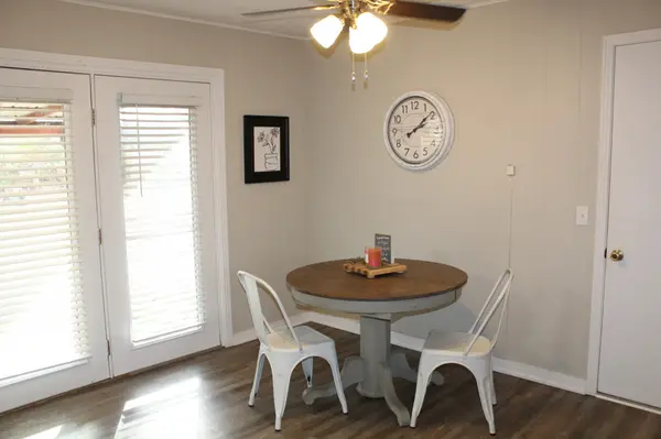 370 Petite Dr, Cookeville, TN 38501