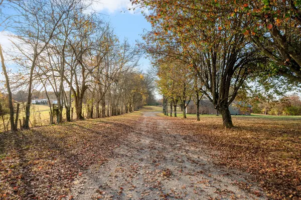 1109 Littleton Ranch Rd, Castalian Springs, TN 37031