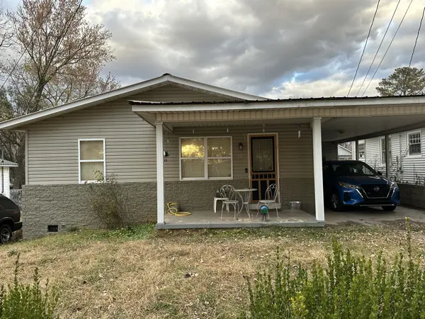 714 N Cedar St, Winchester, TN 37398