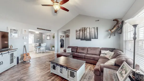 1310 Bairdscorner Dr, Murfreesboro, TN 37130