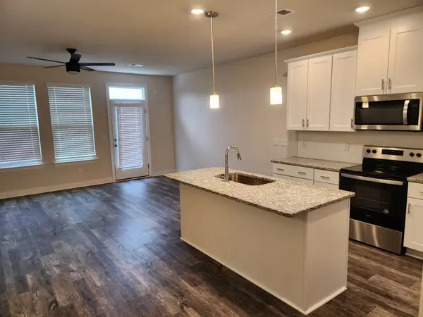 406 Wooden Shoe Way, Lebanon, TN 37090