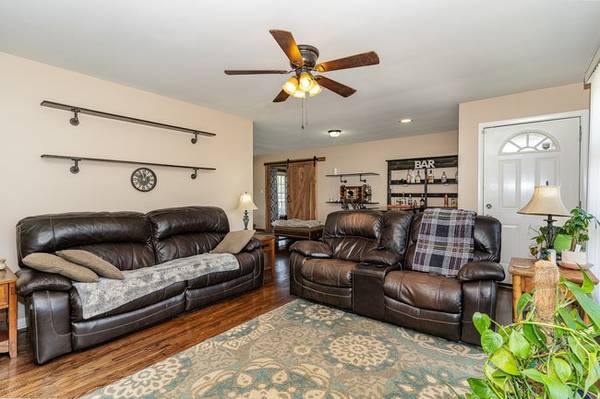 1010 Mooreland St #NE, Belfast, TN 37019
