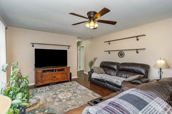 1010 Mooreland St #NE, Belfast, TN 37019