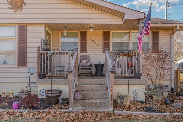 1010 Mooreland St #NE, Belfast, TN 37019