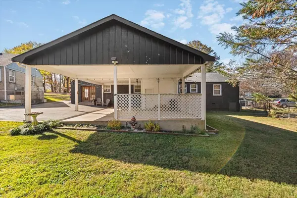 2300 Deerwood Dr, Nashville, TN 37214