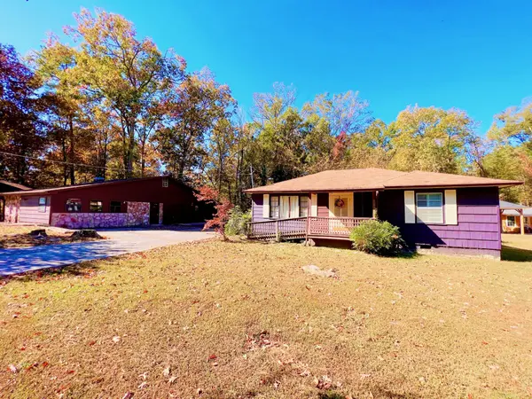 1805 Cynthia Drive,  Rossville,  GA 30741