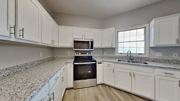 212 Richmond Dr, Smyrna, TN 37167