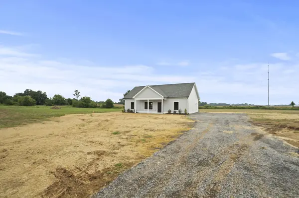 330 Woods Rd, Portland, TN 37148