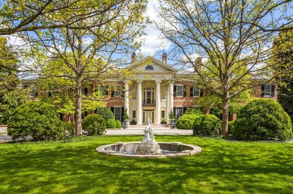 1304 Chickering Rd, Nashville, TN 37215