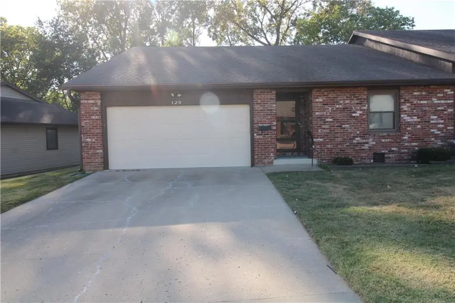 128 S Ryans N/A, St Joseph, MO 64506