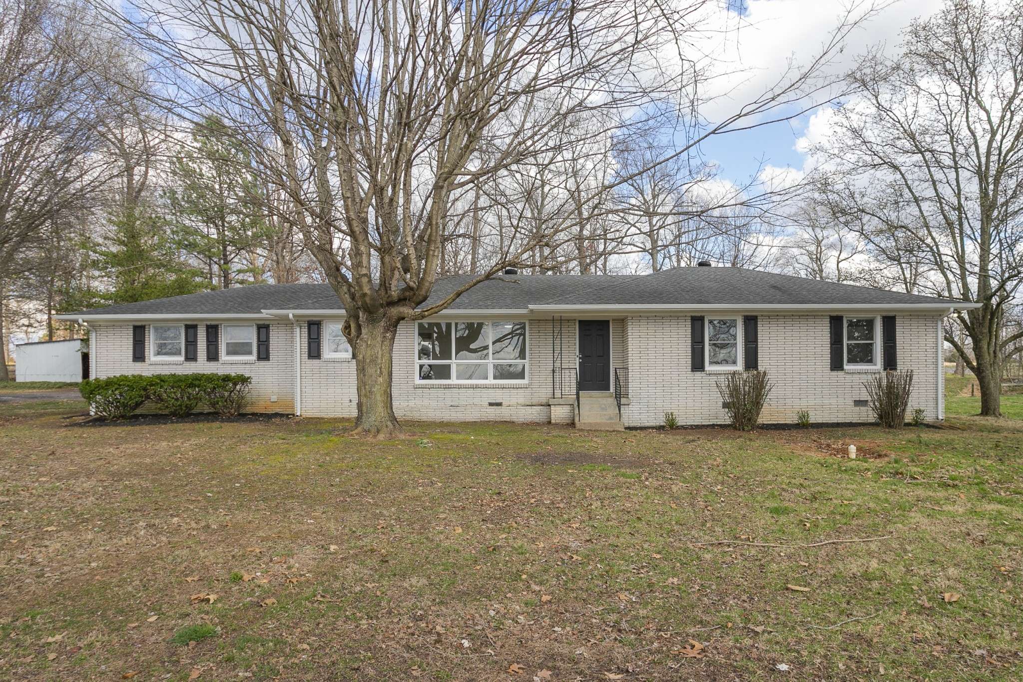 7439 Highway 49 #E, Springfield, TN 37172