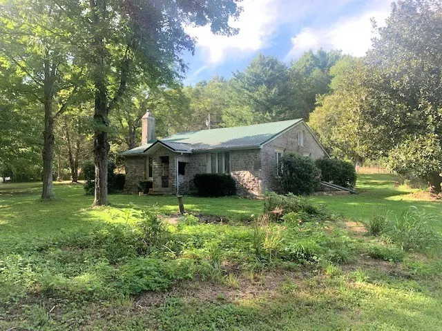 1102 Dog Tail Rd, Shelbyville, TN 37160