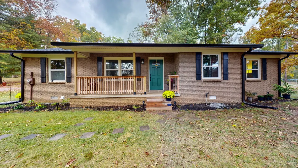 56 Mockingbird St, Erin, TN 37061
