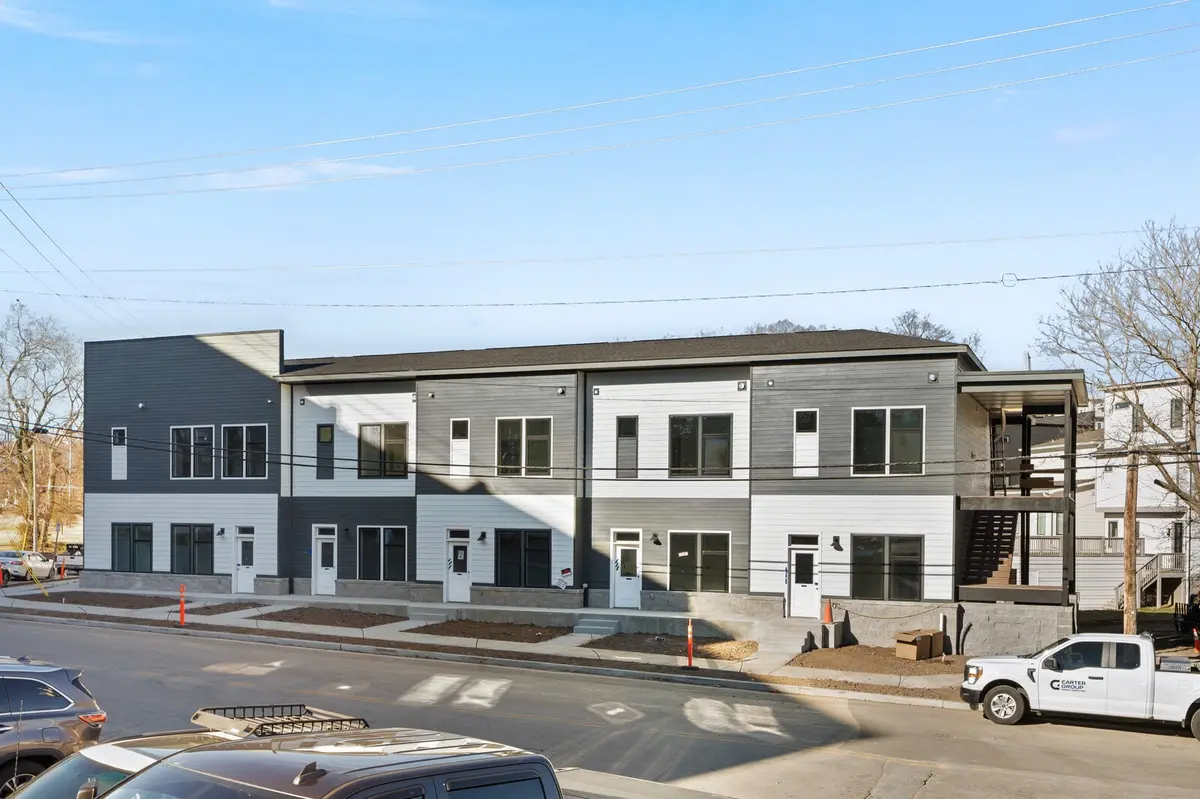 1280 3rd Ave #S, Nashville, TN 37210