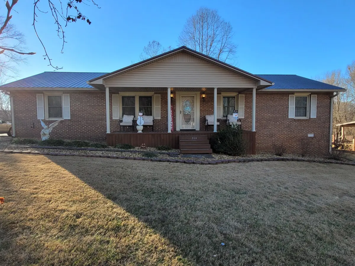 304 McKinney St, Estill Springs, TN 37330