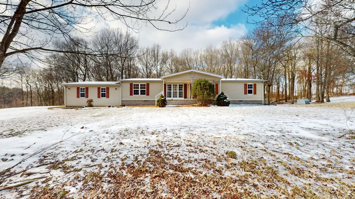 2876 Gate 3 Rd, Paris, TN 38242