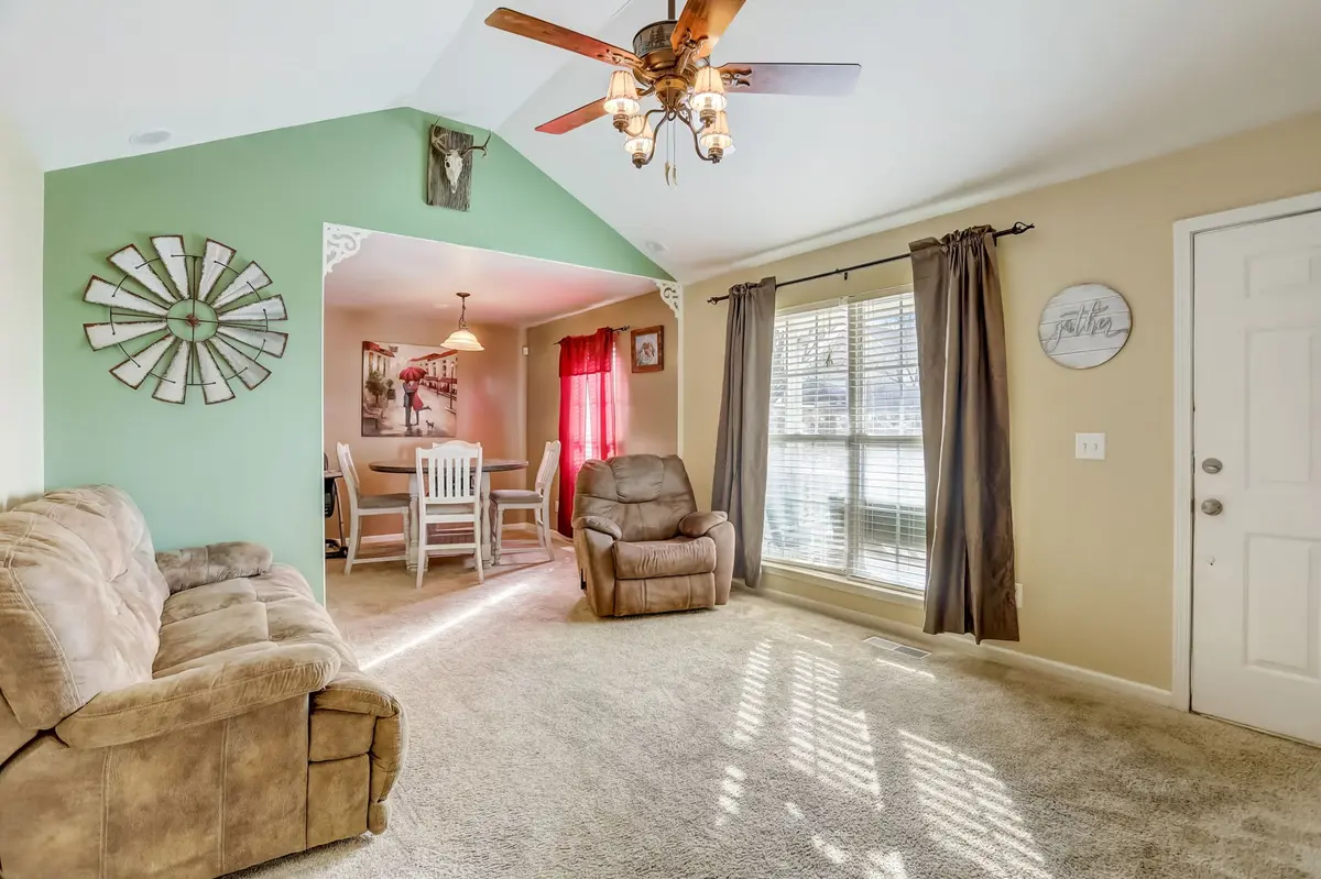 226 High Chaperal Dr, Goodlettsville, TN 37072
