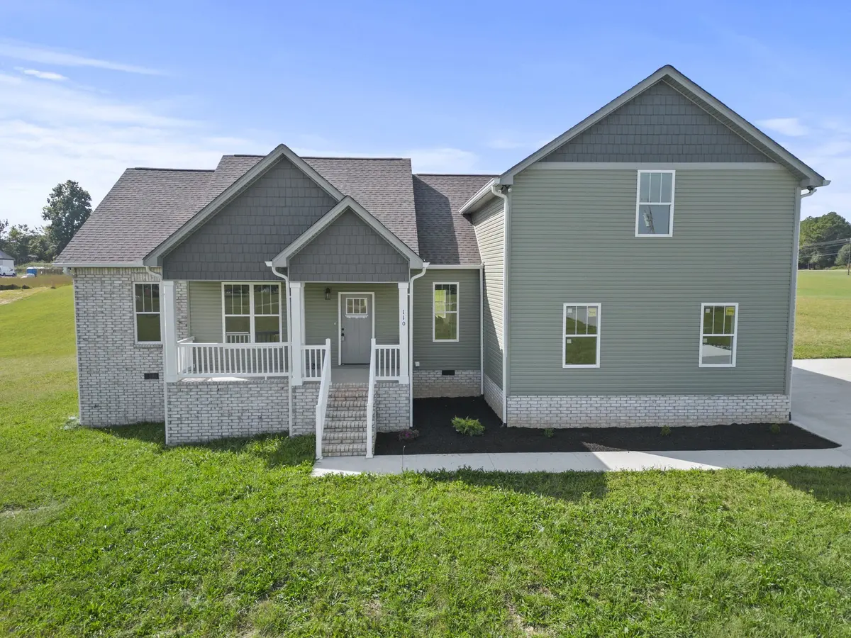 110 Aplin Branch Rd, Cottontown, TN 37048