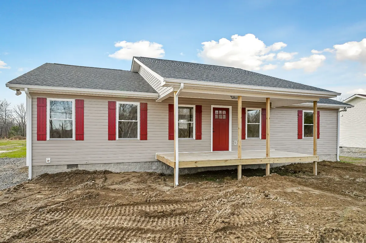 246 Center Grove Circle, Gainesboro, TN 38562