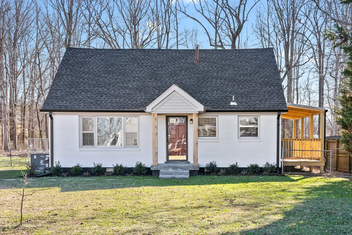 103 Billy Robb St, Greenbrier, TN 37073