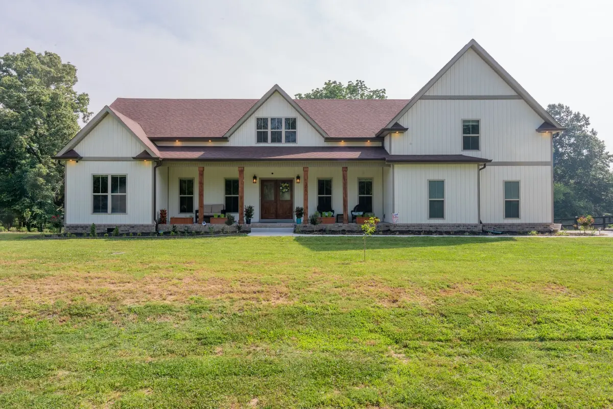 1365 Southside Rd, Southside, TN 37171