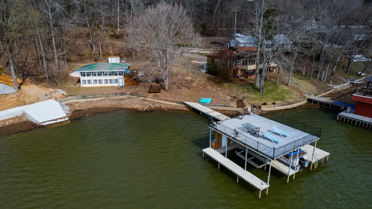 1084 Riverfront Rd, Rogersville, AL 35652