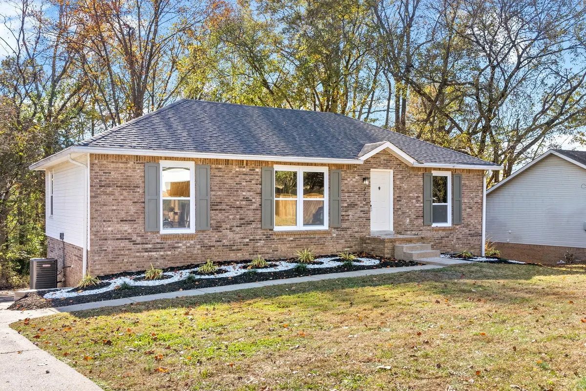 220 Sherwood Hills Dr, Clarksville, TN 37042