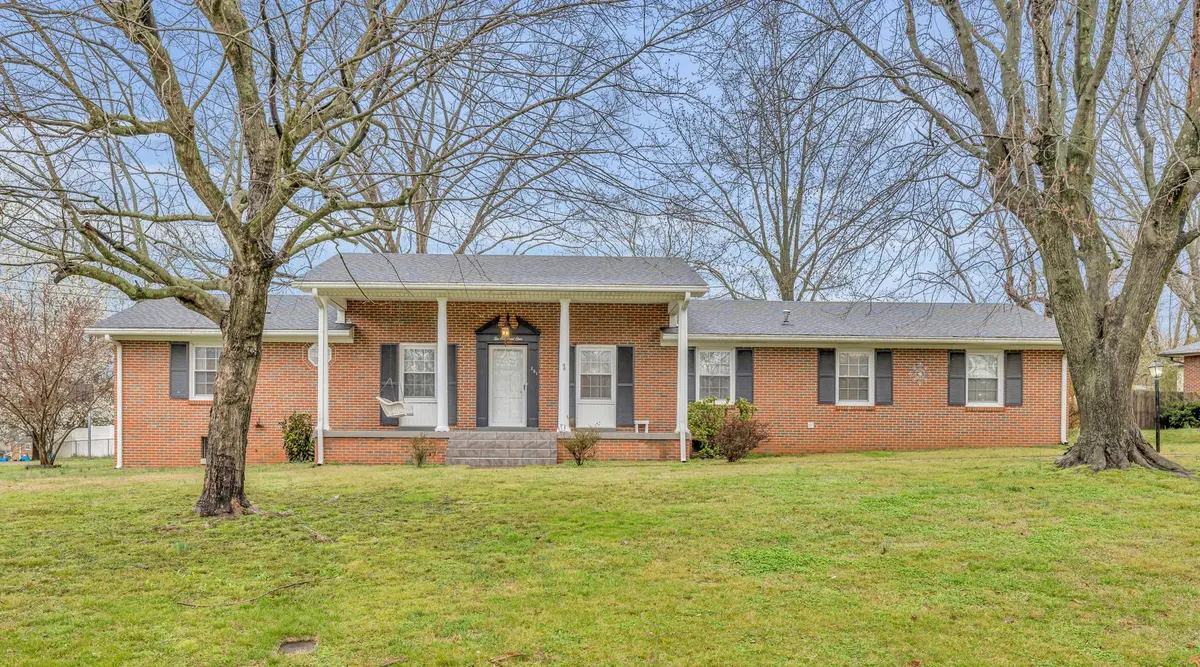 201 Cheyenne Trl, Columbia, TN 38401