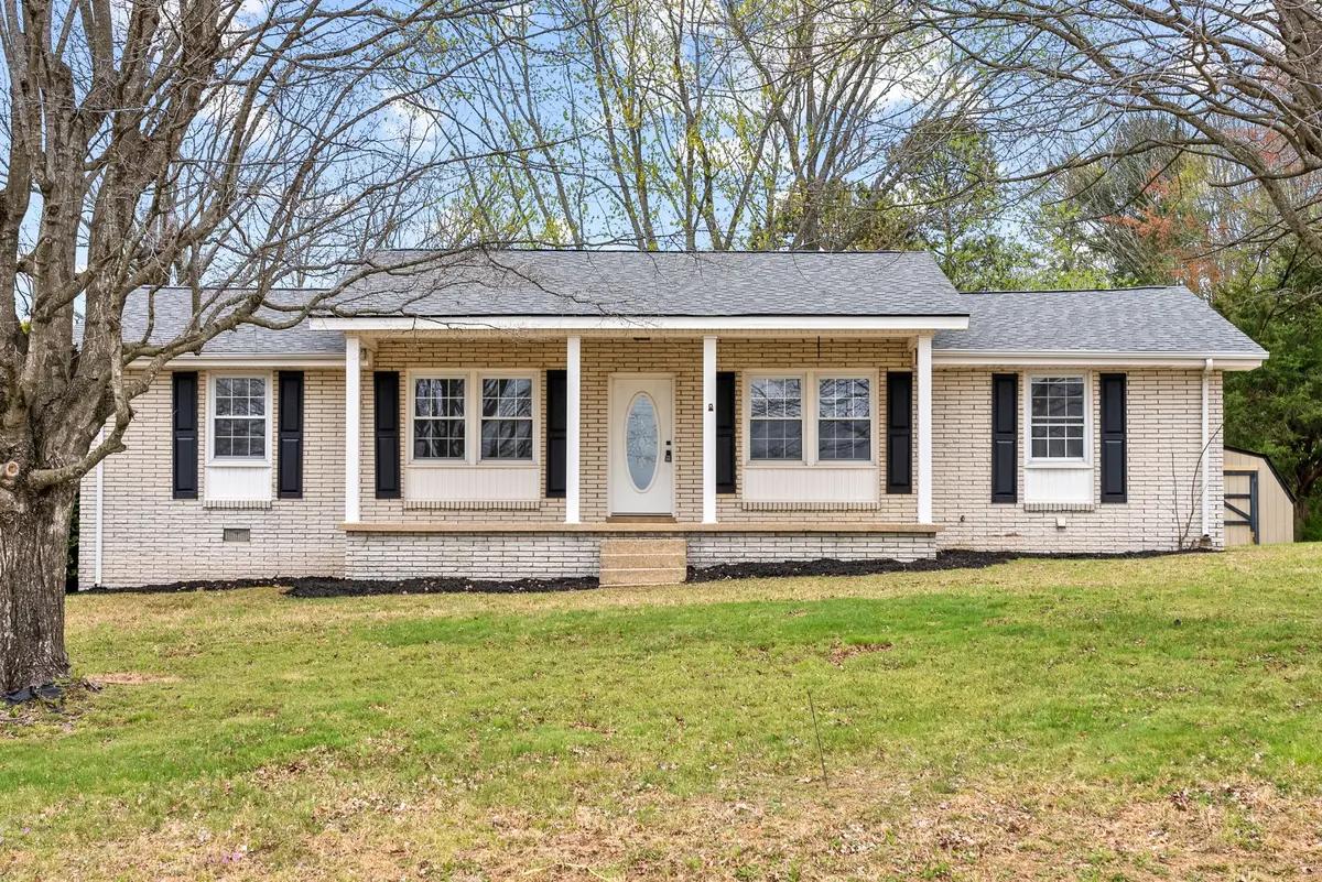 206 Hyndman Rd, Dickson, TN 37055