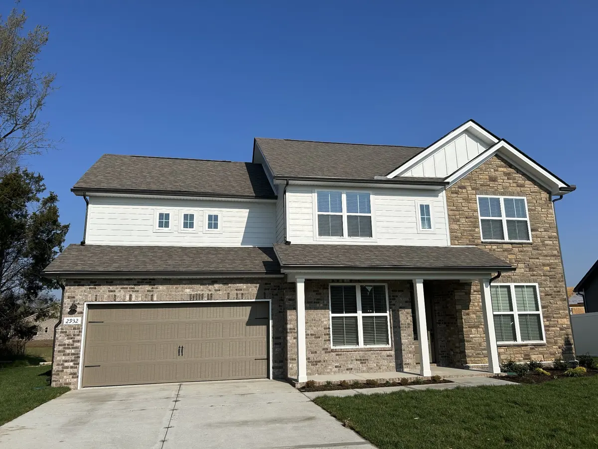 2932 Woodcrest Dr, Murfreesboro, TN 37128